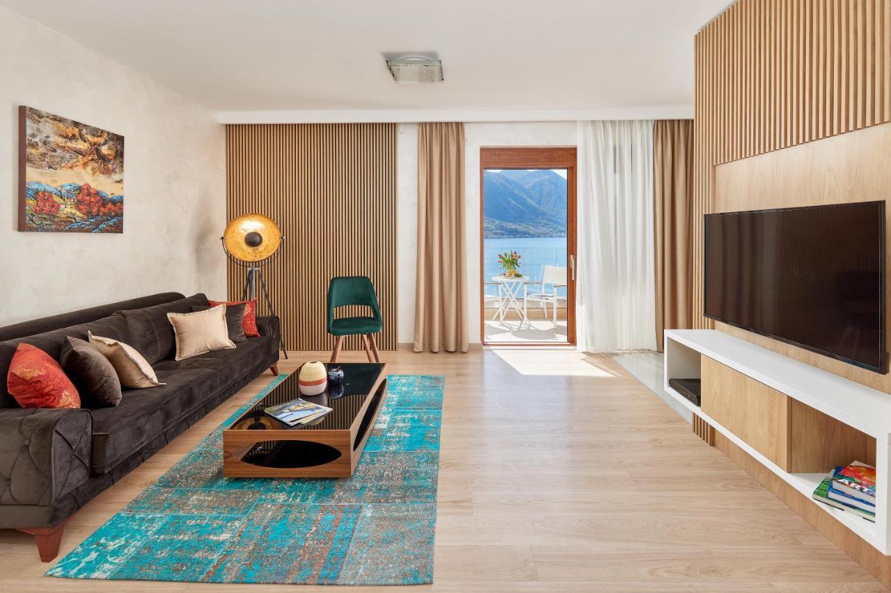Apartment Noa With Sea View Котор Екстер'єр фото